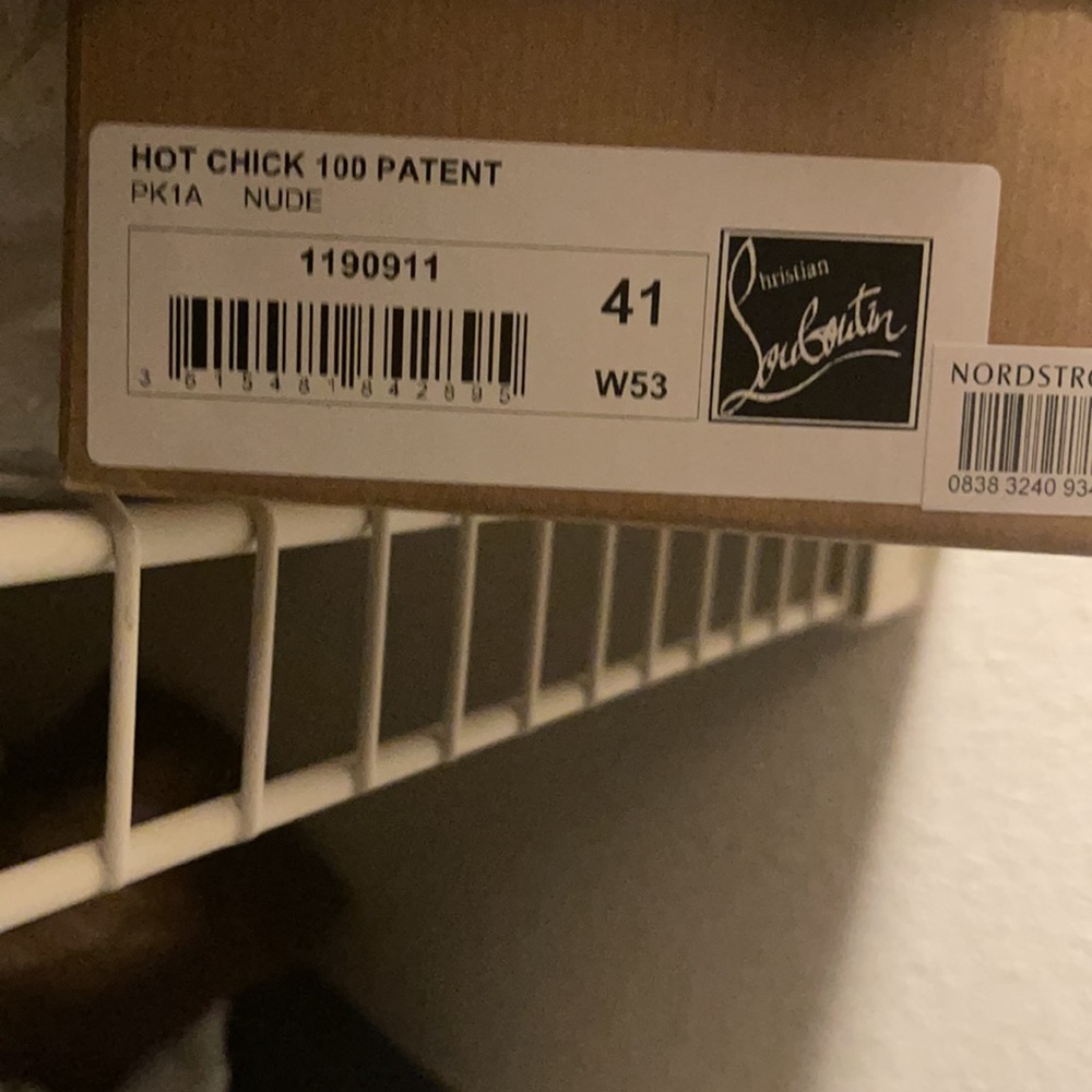 Nude pump louboutins - Picture 3 of 4